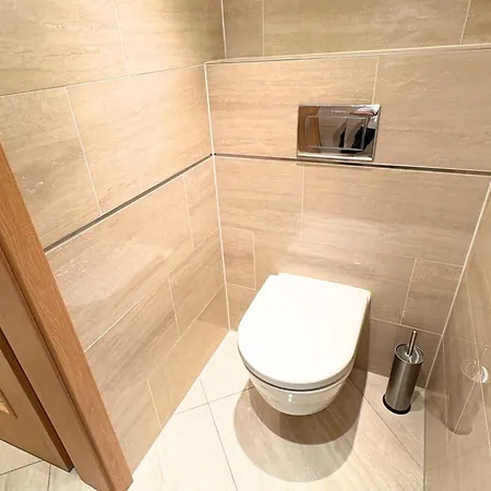 Modern With Spacious Terrace Andel Apartment *