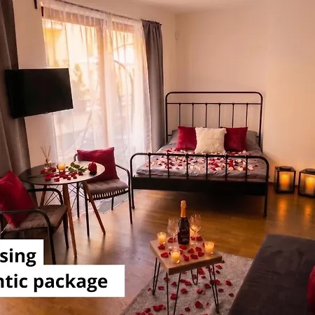 With Private Jacuzzi & Terrace In The Center Of * Praga