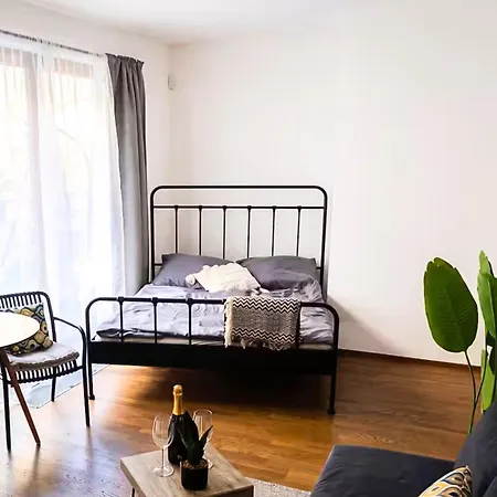 Apartament With Private Jacuzzi & Terrace In The Center Of