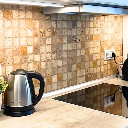 With Private Jacuzzi & Terrace In The Center Of Apartament *