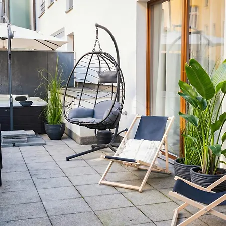 With Private Jacuzzi & Terrace In The Center Of アパート プラハ