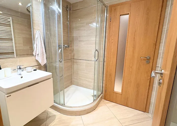 Appartement Modern With Private Jacuzzi & Terrace *