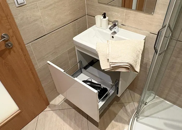 Modern With Private Jacuzzi & Terrace Appartement Praag