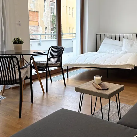 아파트 Modern With Spacious Terrace Andel